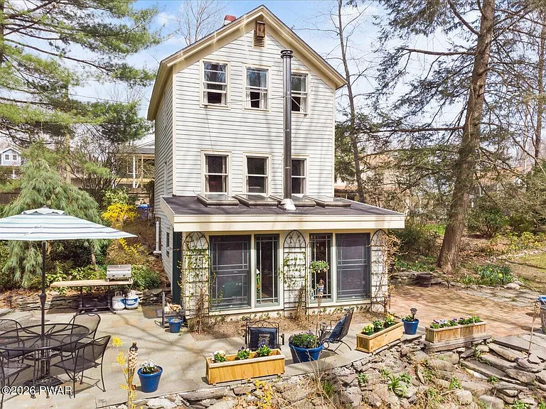 144 Sawkill Ave — Photo 37