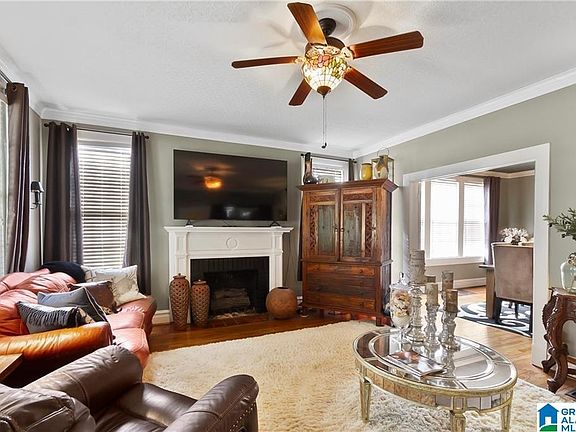 5th image of 7 Oakwood Ct