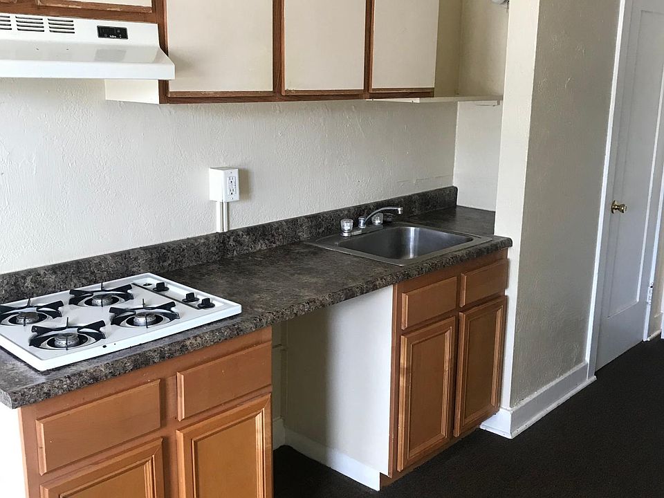 1st image of 87 S Oak St #19