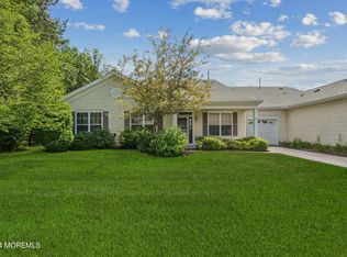 81 Jadelawns Dr, Lakewood, NJ 08701