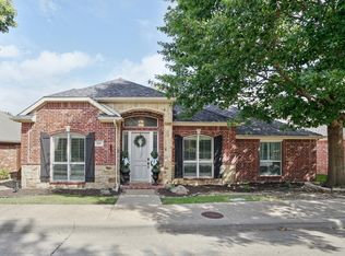 943 Briar Oaks Dr, Rockwall, TX 75087