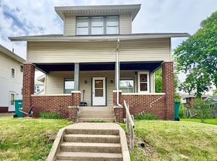 215 S Pine St #1/2, Mishawaka, IN 46544