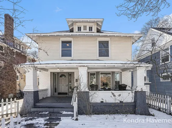 1234 Logan St SE, Grand Rapids, MI 49506