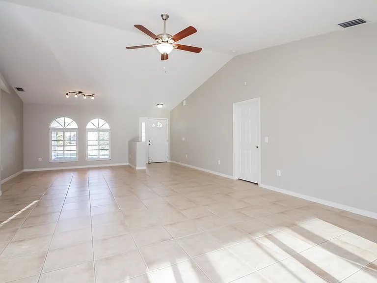 848 Guild Dr — Photo 4