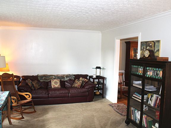 3rd image of 1762 Linkton Dr