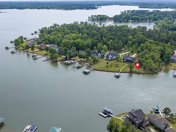 4th image of 432 Commonwealth Dr