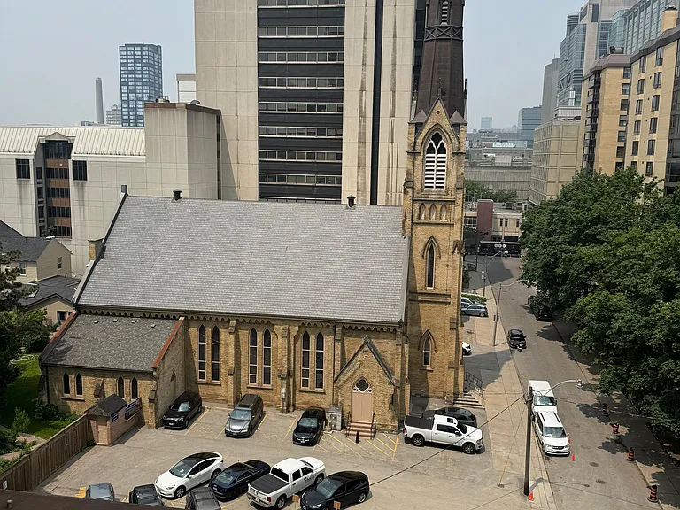280 Dundas St W #602 — Photo 15