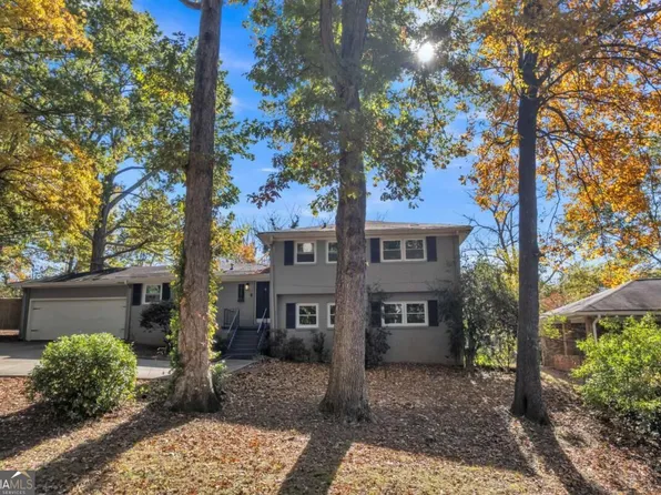 2363 Oak Ridge Ct, Decatur, GA 30032