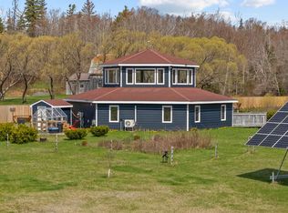 5225 48th Rd, Saint George'S Parish, PE C0A1G0