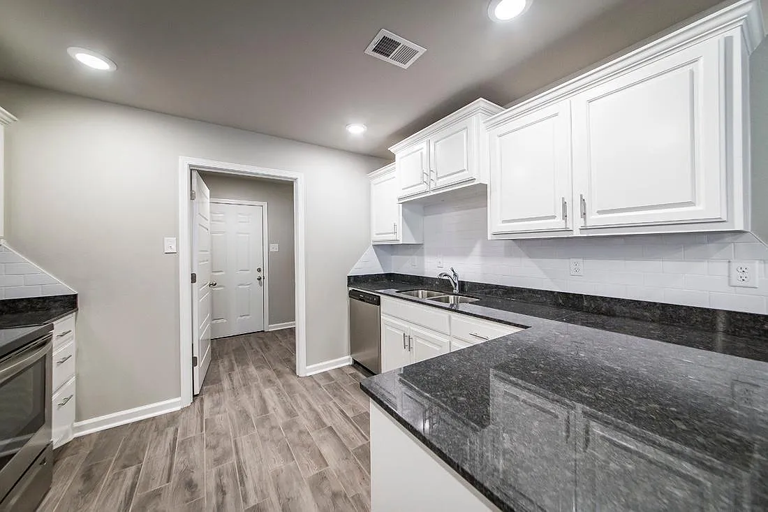 47 Sundown Dr — Photo 4