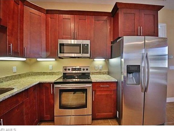4th image of 1825 SW 26th Ter