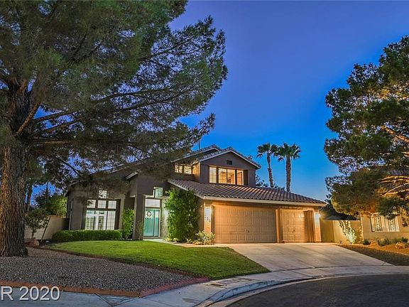 3rd image of 253 Sierra Mesa Cir