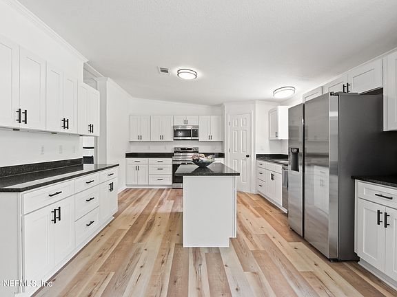 3rd image of 2750 RED BIRD Lane