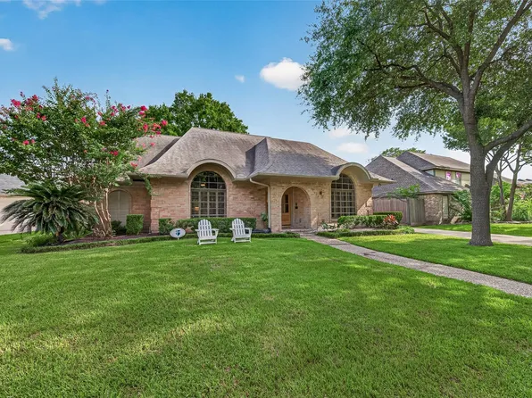 11423 Highgrove Dr, Houston, TX 77077