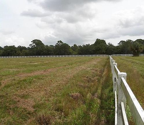5th image of 17702 Bridle Way