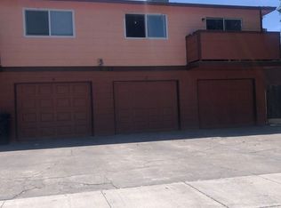 211 E St #2, Waterford, CA 95386