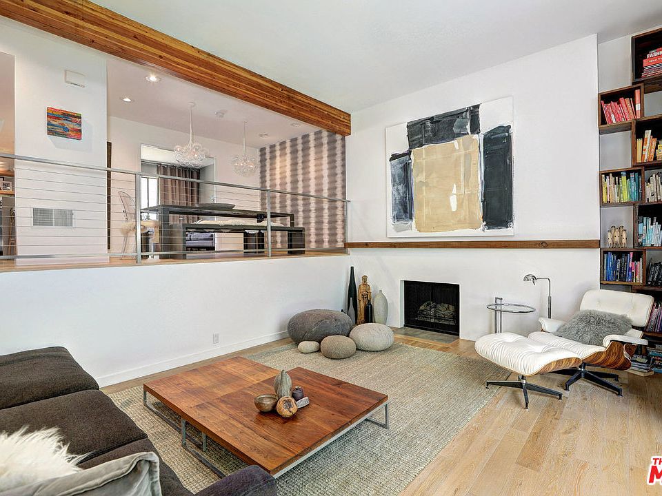 1st image of 828 19th St APT C