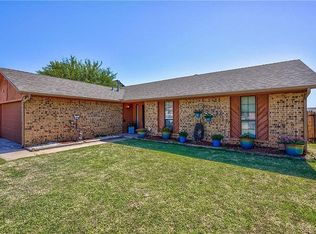712 Cactus Ct, Yukon, OK 73099