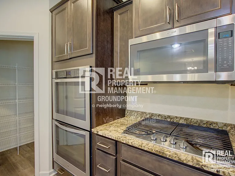 104 Elliott Creek Ln — Photo 4
