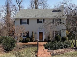 201 Park Crest Rd SW, Roanoke, VA 24014