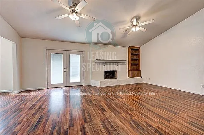 3100 Greenwood Ct — Photo 7
