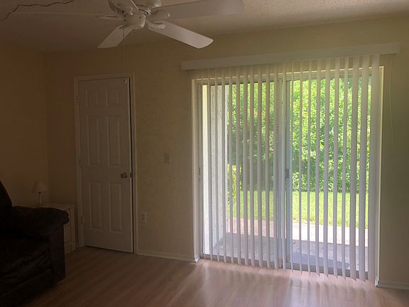 5th image of 2369 Walton Cir APT N3