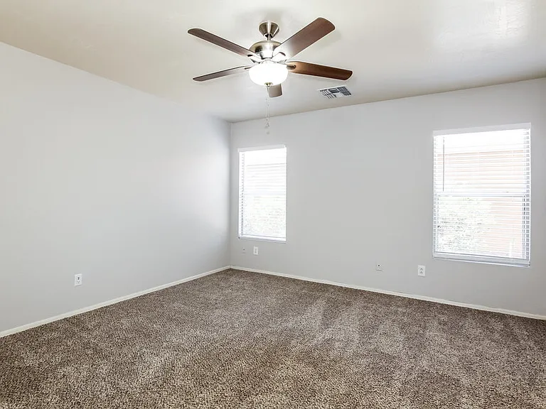 22807 W Gardenia Dr — Photo 9