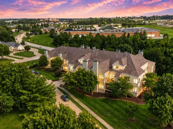 1608 Lake Knoll Dr #1A, Lake Saint Louis, MO 63367