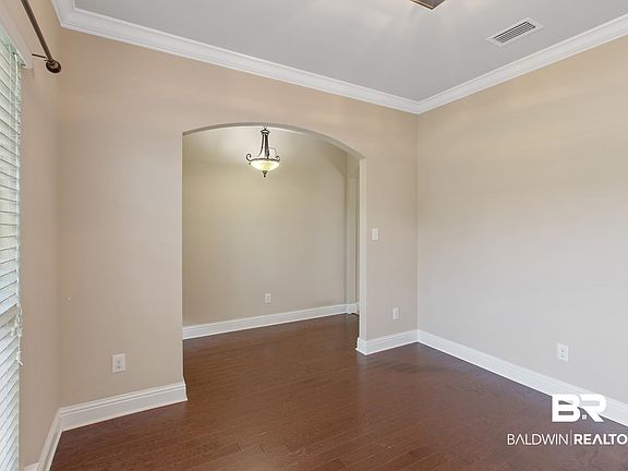 5th image of 9849 Cumbria Dr