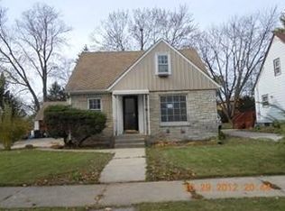 5953 N 39th St, Milwaukee, WI 53209