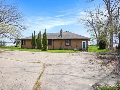 351 Maple Ct, Muskegon, MI, 49445