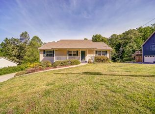 33 Etowah Ln, Cartersville, GA