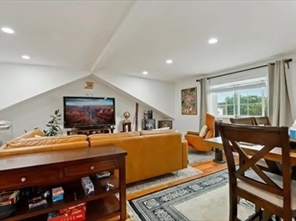47 Julian St #3, Dorchester, MA 02125