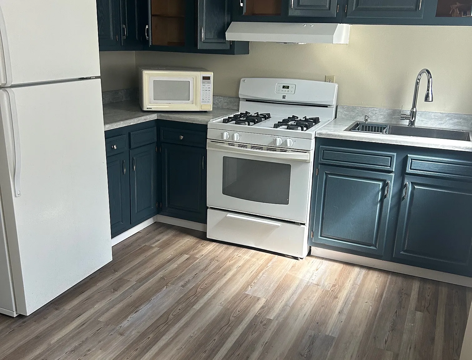 1 bed, $950 — Photo 2