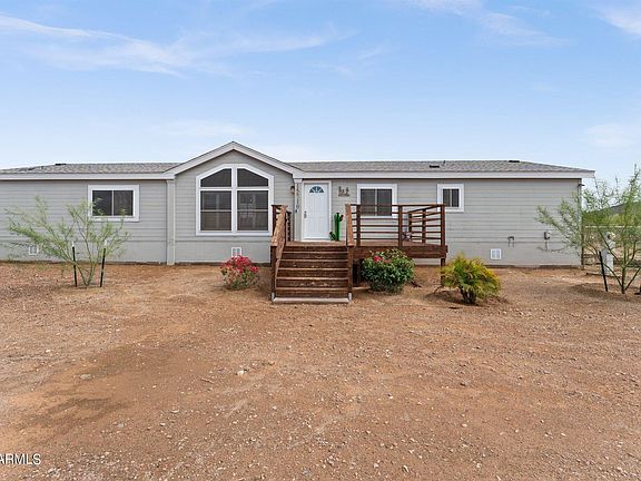 3rd image of 15710 W Remuda Dr