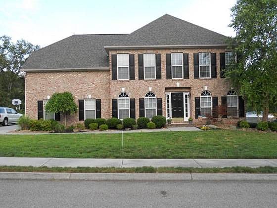 2nd image of 10282 Canton Place Ln