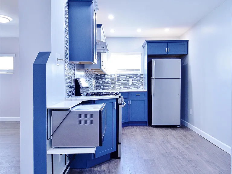 513 Avenue A #1 — Photo 5