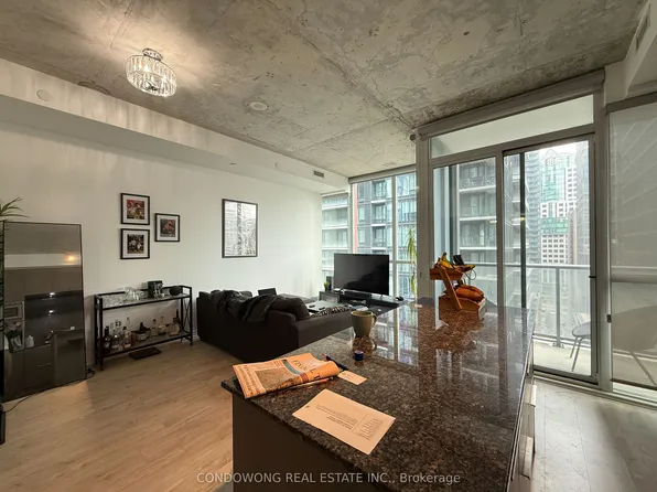 88 Blue Jays Way, Toronto, ON