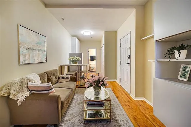 217 Bloomfield St #101 — Photo 1
