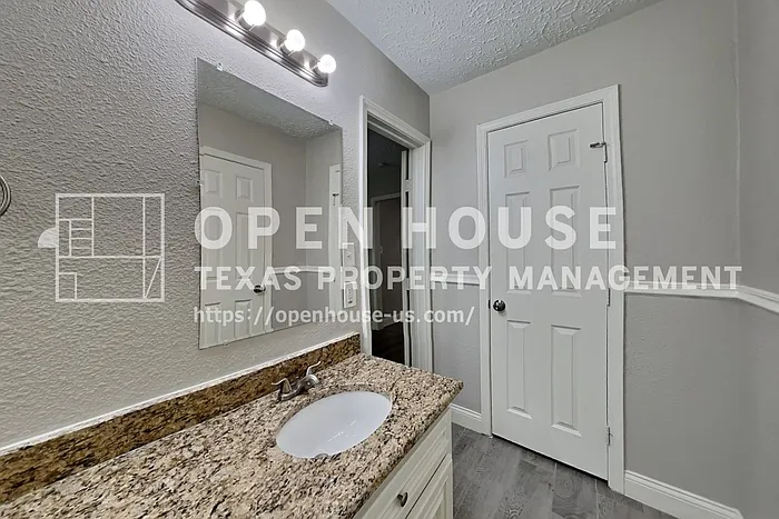 12706 Pantano Dr — Photo 12