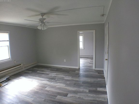 4th image of 628-632 S 47th St #E
