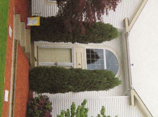 4 High Ridge Ct, New Kensington, PA 15068
