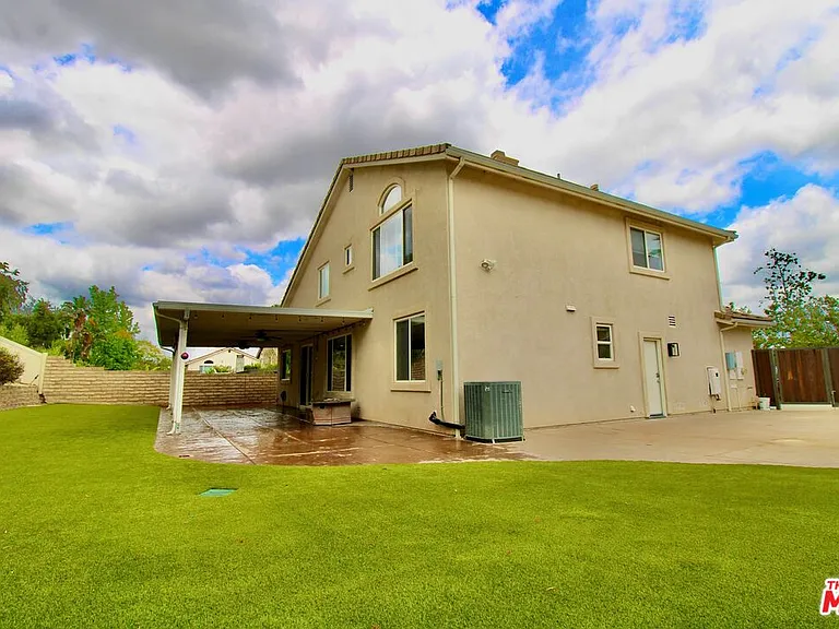 1124 Acapulco Ave — Photo 38