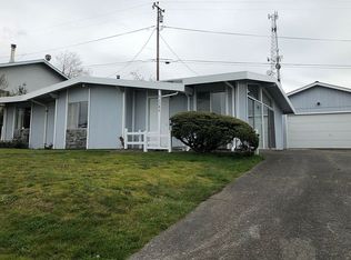 2586 Donna Dr, Eureka, CA 95503
