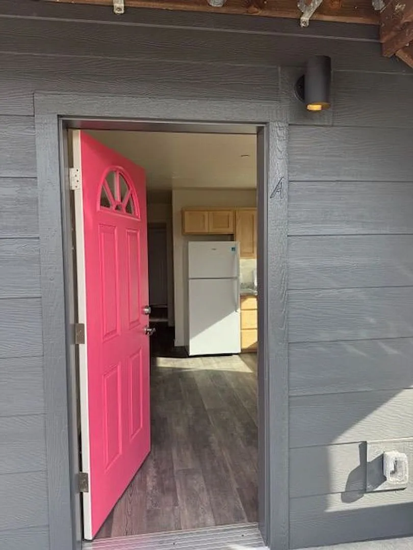 965 W Harris ST — Photo 2