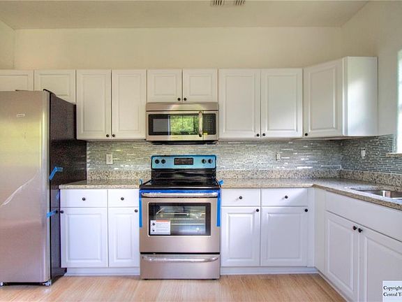 5th image of 219 Woodridge