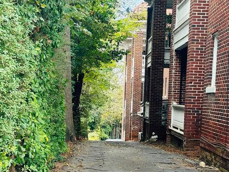 Briarcliff Rd NE — Photo 19