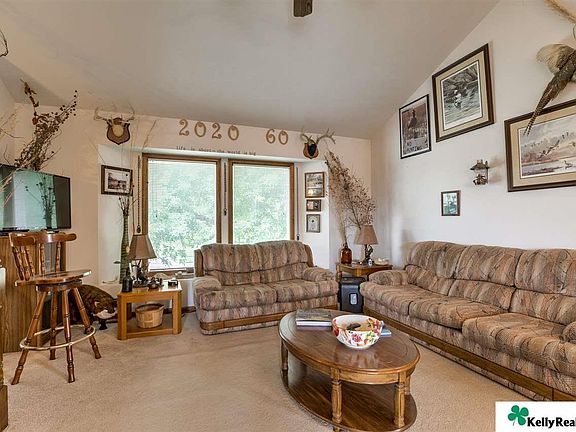 4th image of 405 Summerset Dr