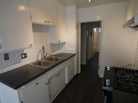3rd image of 221 Thorne St APT 7