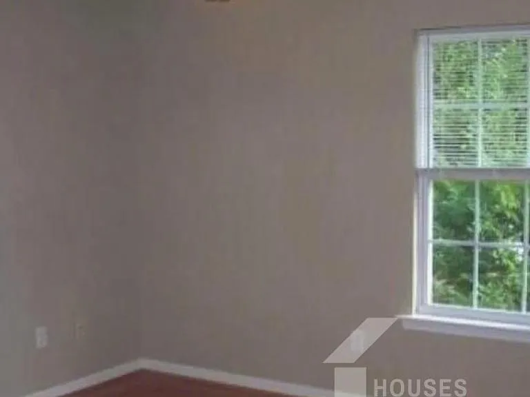 517 A Fairview Rd — Photo 6